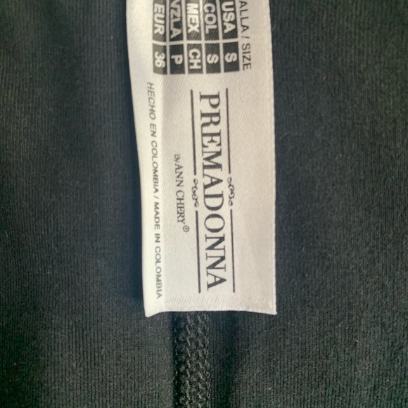 Waist Trainers Various Sizes - Picture 2 of 9